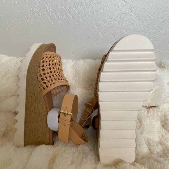 Women's Alba Platform Heels - Picture 4 of 6